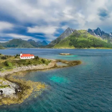 Дом отдыха Charming Lofoten House With A View Laupstad