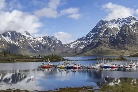 Charming Lofoten House With A View Semesterbostad *