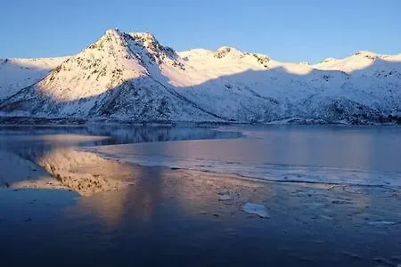 Charming Lofoten House With A View Laupstad
